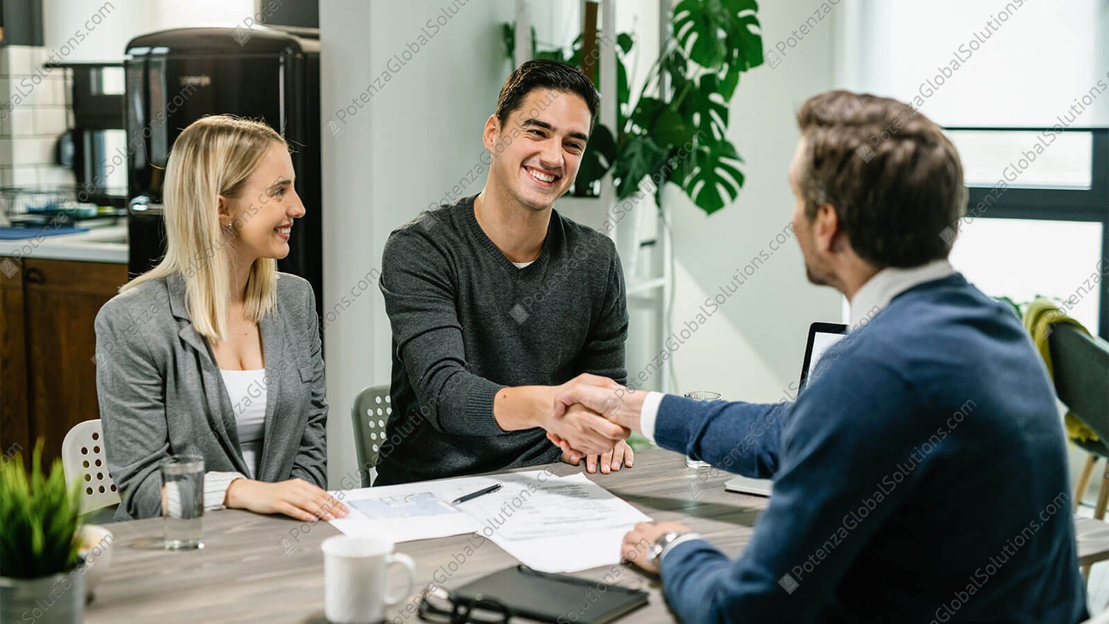 البناء والإنشاء